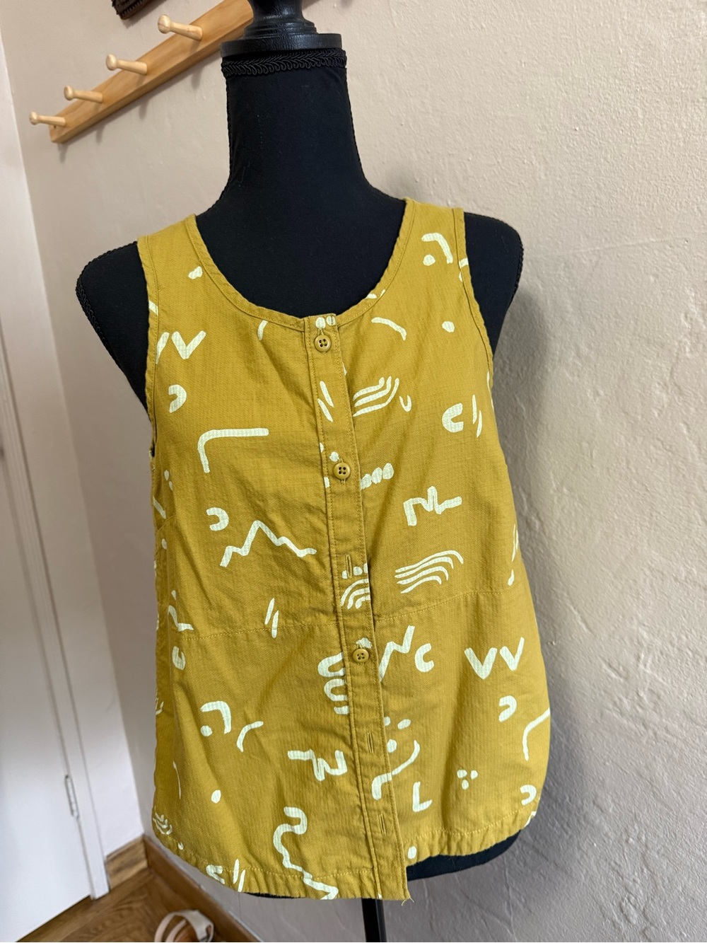 Sleeveless Mustard Yellow Printed Button-Front Tank Top